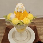 cafe days - タンポポがモチーフの｢道草の思い出｣パフェです