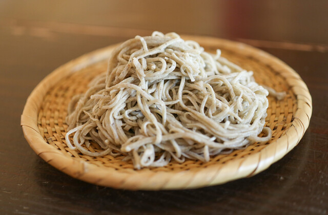 Soba Kiri Momoyo Zuki photo 4