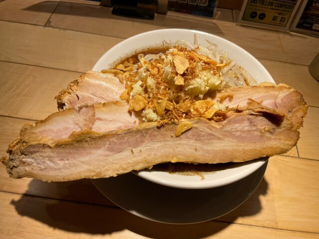 大阪二郎様 人生初めての二郎系、迫力に圧倒【大阪上本町】』by みろ