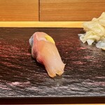 SUSHI TOKYO TEN、 - カンパチの漬け　からし添え