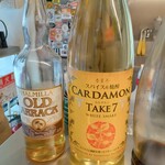 Patta Nakameguro - 何だか面白いお酒も置いてある。