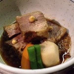 日本橋 畔居 - ポジティブ研究所
            今日のランチはこちら！
            牛肉角煮定食
