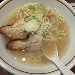 ラーメン 一刻 淀江店 - 牛骨ラーメン塩