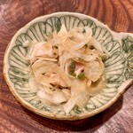 やむなし松濤 - とりわさと新玉ねぎ