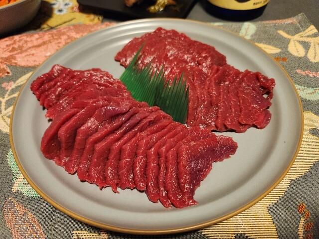 ヤマゴ精肉 本店（七日町）- 会津若松の本格馬肉料理店