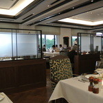 ヴェル・ボワ - 落ち着いた店内