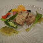 ヴェル・ボワ - フォアグラ入りお肉のゼリー寄せ　ラヴィゴットソース