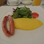 ヴェル・ボワ - オムレツ　ソーセージ添え