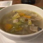 ゲストハウス・ヒルトップ - 地元のお野菜たっぷりのスープ