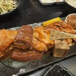 炭火焼肉 ぐら - 