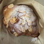 Croissant Ya Sakusaku Honten