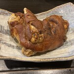 板くら慎之輔 - ☆豚足の柔らか煮のサッと炙り