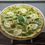 壁の穴 - ジェノベーゼピザ