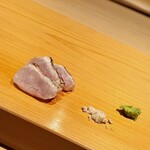 こま田 - 八幡浜の白甘鯛。塩と山葵でいただきます