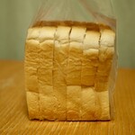 ベーカリー フクパン - 6枚切りです