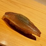 こま田 - 富津の鱚。中に大葉が潜みます