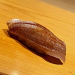 こま田 - 佐島の春子鯛。完璧な脱水と塩入れです