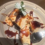 Hamadayama VIVACE - 【カタラーナ】冷たいアイスのようなかんじです。上のブリュレがアクセントとなりとっても美味しいです！