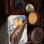 炭火焼専門食処 白銀屋 - 