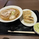麺匠 佐吉 - 佐野焼豚+トッピングネギ&餃子セット