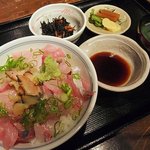 三崎漁師物語り - 【岬旬丼(1260円)】