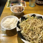 つけ麺 おんのじ - 魚介つけ麺(中盛りまで無料)¥1050