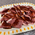 寿苑 - 焼肉セット（左から上カルビ、上ハラミ、上ロース