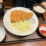 とんかつととろろ膳 かつ麦 - 