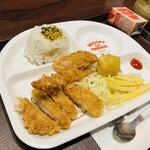 とんかつととろろ膳 かつ麦 - 