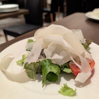 エノテカ ドォーロ 札幌店 - ラスパドゥーラチーズのサラダ