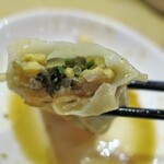 中国家庭料理 居酒屋 琳 - 春巻き入り棒餃子