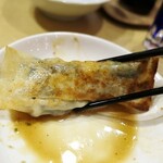 中国家庭料理 居酒屋 琳 - 春巻き入り棒餃子