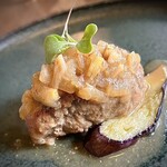 シェ コレット - メイン皿、豚頬肉煮込み