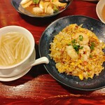 こまどり楼 - 五目チャーハン