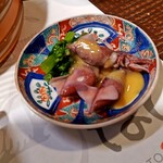 酒と食遊人 みなと - お通し（ホタルイカ酢味噌）