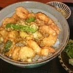 千力 - プリプリのかき揚げ丼。つゆ味です。