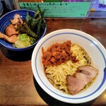 麺や 青雲志 - まぜそばブラック ＋ ゴロゴロ台湾ミンチのせ(限定)