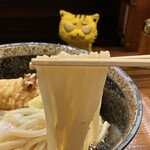 うどん、にゅ〜〜ん！