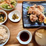 抹茶カフェハチ - 