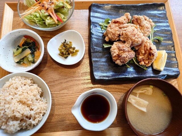 抹茶カフェハチ （MATCHA CAFE HACHI） - 姪浜/カフェ | 食べログ