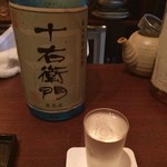 和酒BAR＆DINING醇 - 十右衛門@東京

地元東京で，こう言うお酒があったかと驚いたのが前回，すっかりファンになっちゃってまた…

穏やかながらしっかりした旨味と酸…西日本のお酒のような味わいで，美味い