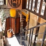 轍 - B1にお店はあります