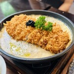かつや - 黒トリュフクリームソースカツ定食