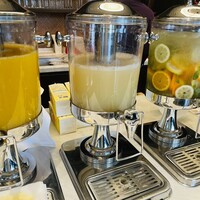 ブッフェアンドカフェ スロープサイドダイナー ザクロ - 