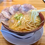 らーめん家 和玄  - みそらーめん（細麺）