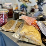 プレゼンテ スギ - お料理の随所に活かされているシェフ特製の調味料や発酵食品。