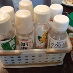 カサン - サラダのドレッシングや調味料✨もっとありましたΣ(･ω･ﾉ)ﾉ