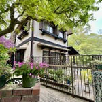 Guten Tag - おしゃれな建物です