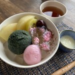 あんみつ わたなべ - 春らしい色合い