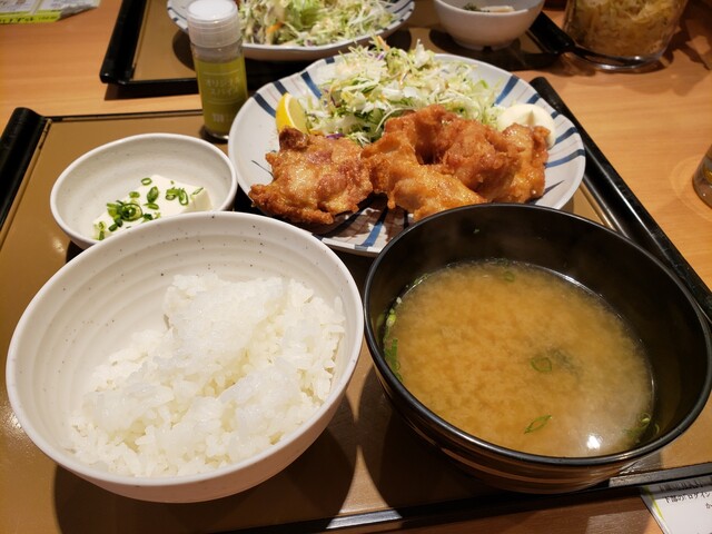 Yayoi Ken Tachikawa Kita Ten